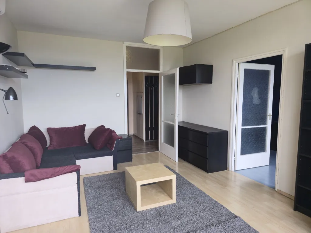 Furnished one bedroom apartment with lovely view, Budapeset District 4 Megyer Erdősor út 4., HUF 255 000 monhtly